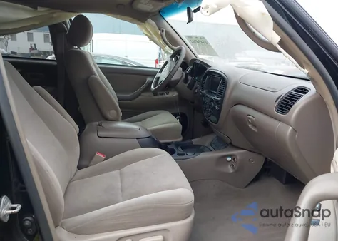 2005 Toyota Sequoia Sr5 V8 z USA, uszkodzony, nr VIN 5TDZT34A35S245205